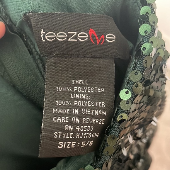 Event Dress - Picture 4 of 6